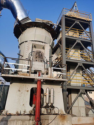 Rullo verticale HVM4500 HVM5100 del mulino della macinazione delle scorie del quarzo