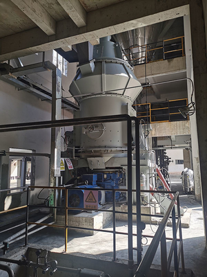 Polvere superfina del carbone della macchina verticale economizzatrice d'energia del mulino che fa 110kw-1120kw