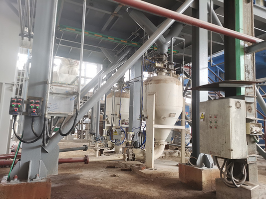 Pompa pneumatica per contenitori di polvere di particolato
