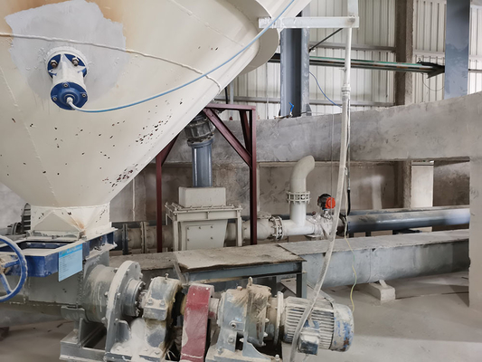 Pompa a getto pneumatica per il trasporto continuo di materiali in polvere ad elevata efficienza e basso consumo